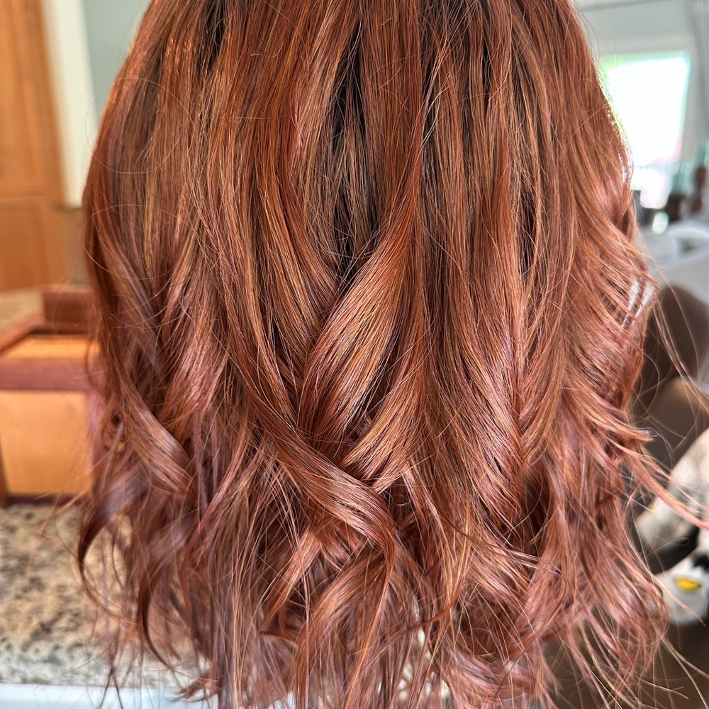 Belle Tress Summer Peach wig in Cayennene with Ginger Root